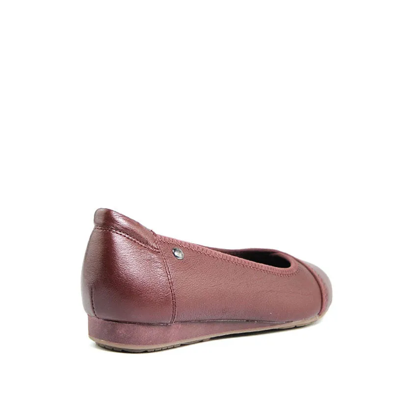 Ebony Vague Toe Cap Women's Shoes - Burgundy Leather