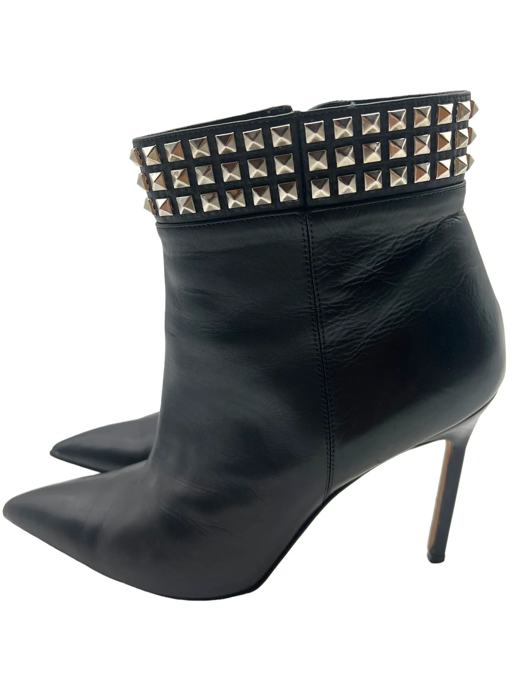 Manolo Blahnik Black Leather Studded Size 38 Boots