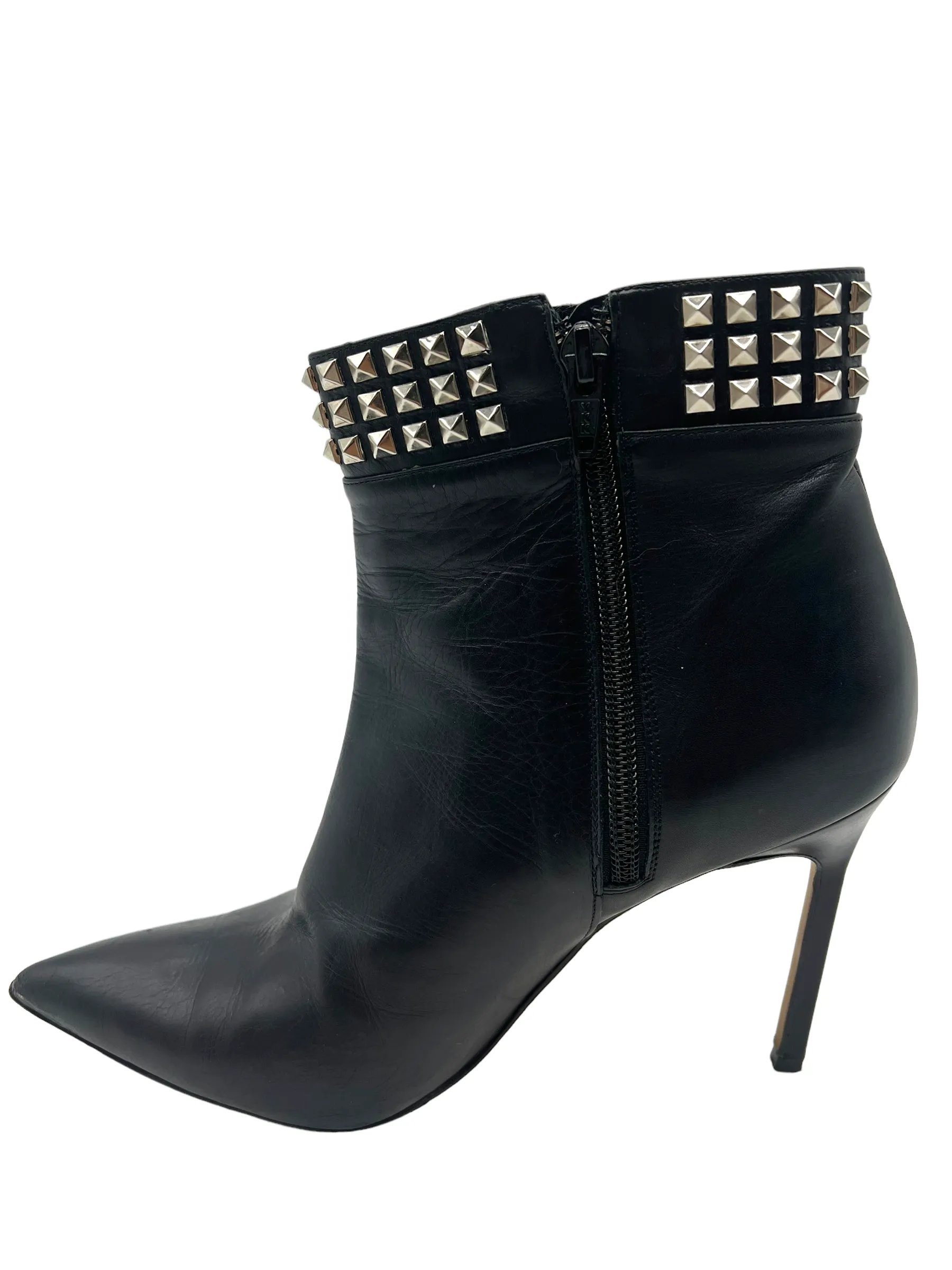 Manolo Blahnik Black Leather Studded Size 38 Boots