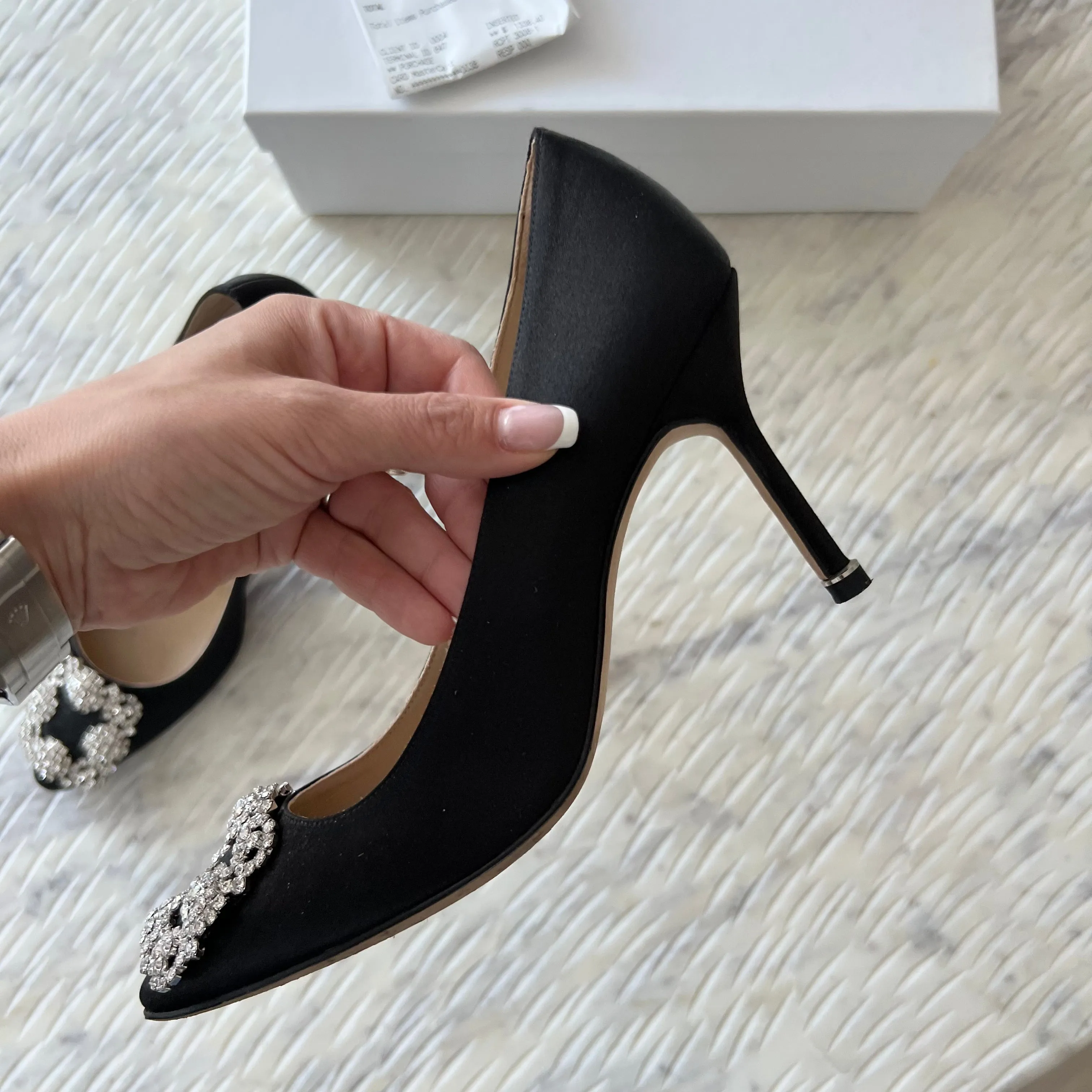 Manolo Blahnik Hangisi Heels